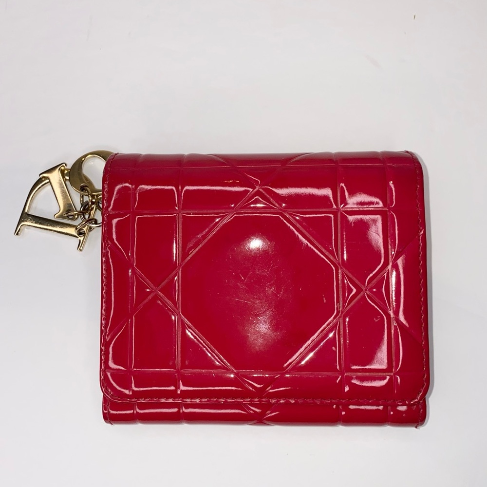❌❌SOLD❌❌Christian DiorCannage quilted patent walle